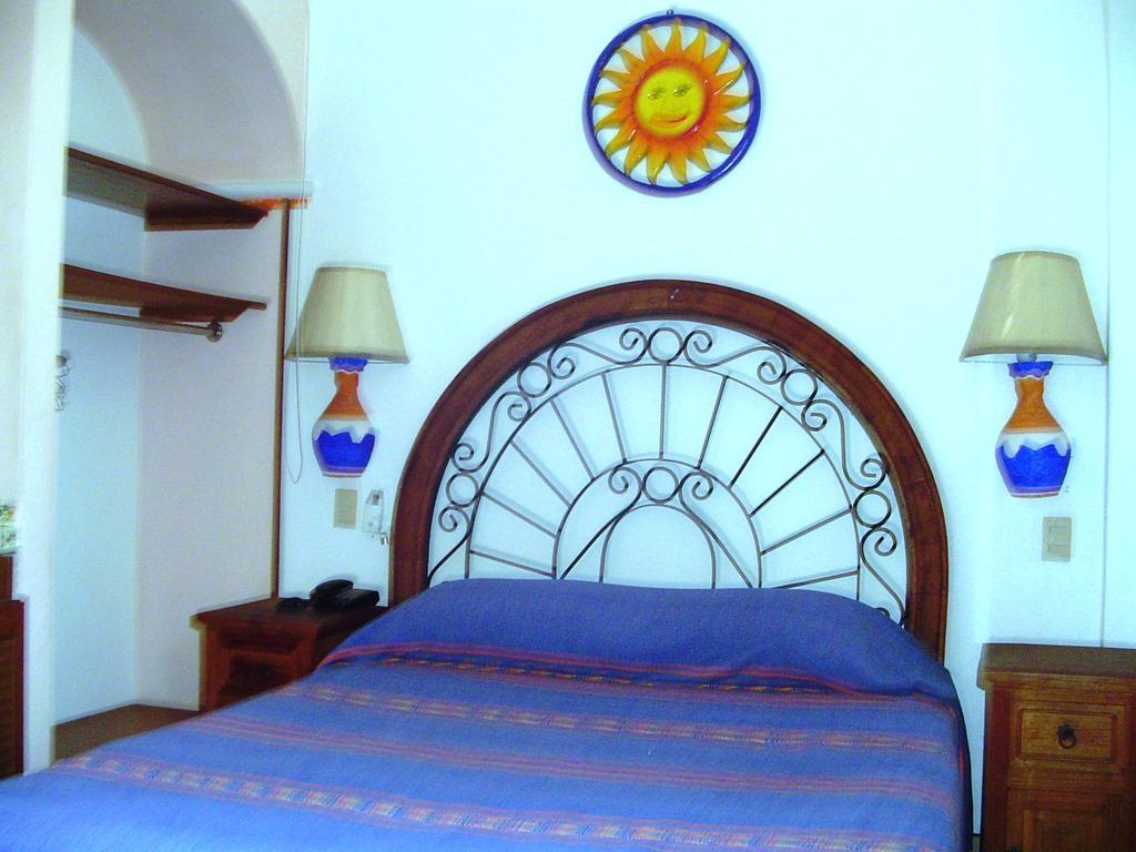 Hotel & Suites Coral Puerto Vallarta Bilik gambar